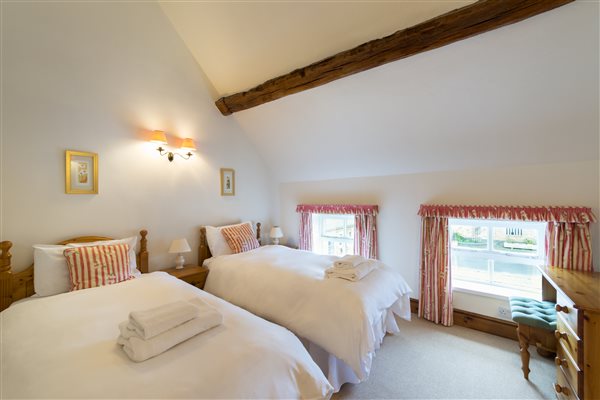 The Granary twin room